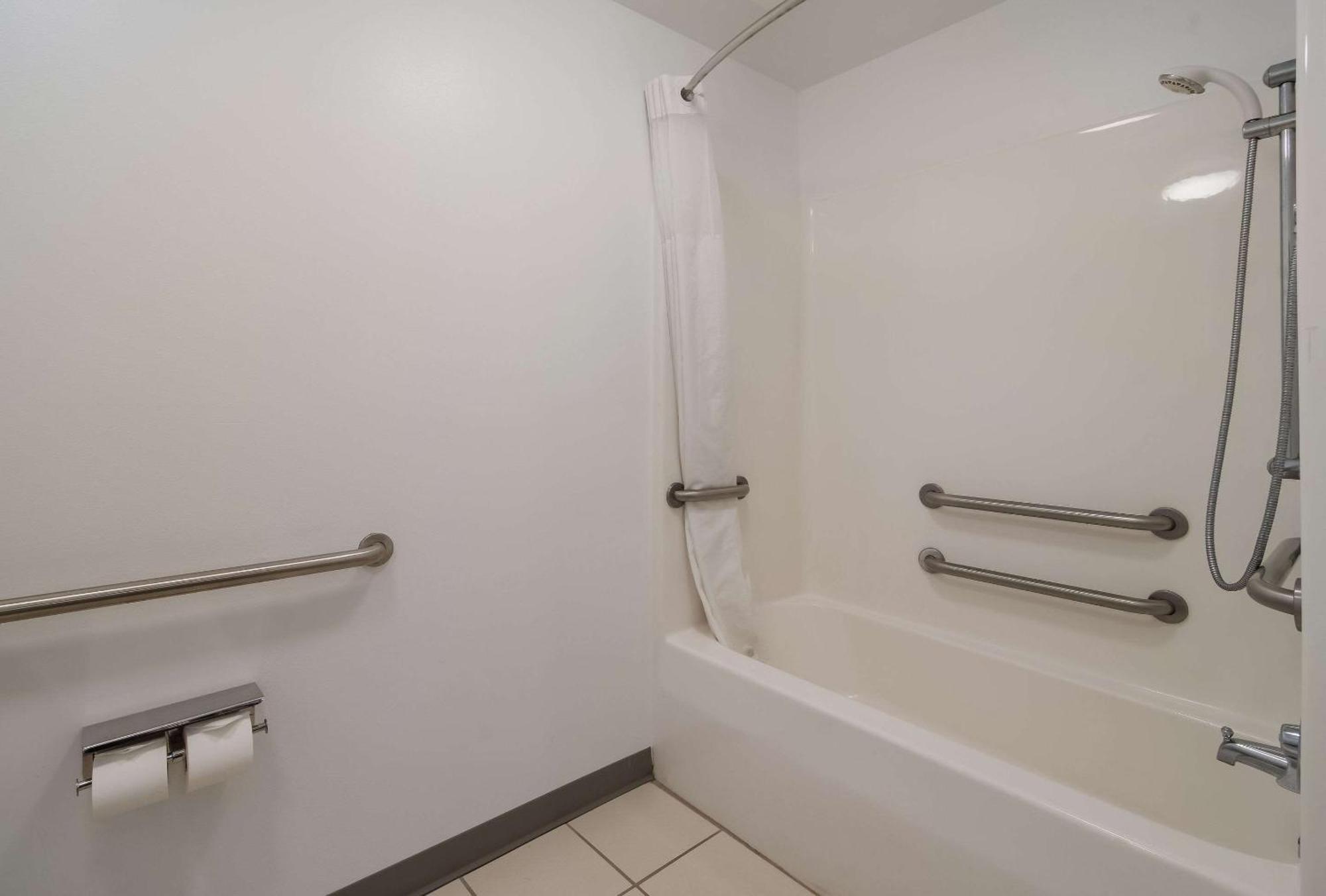 Quality Inn Goldsboro Exteriér fotografie