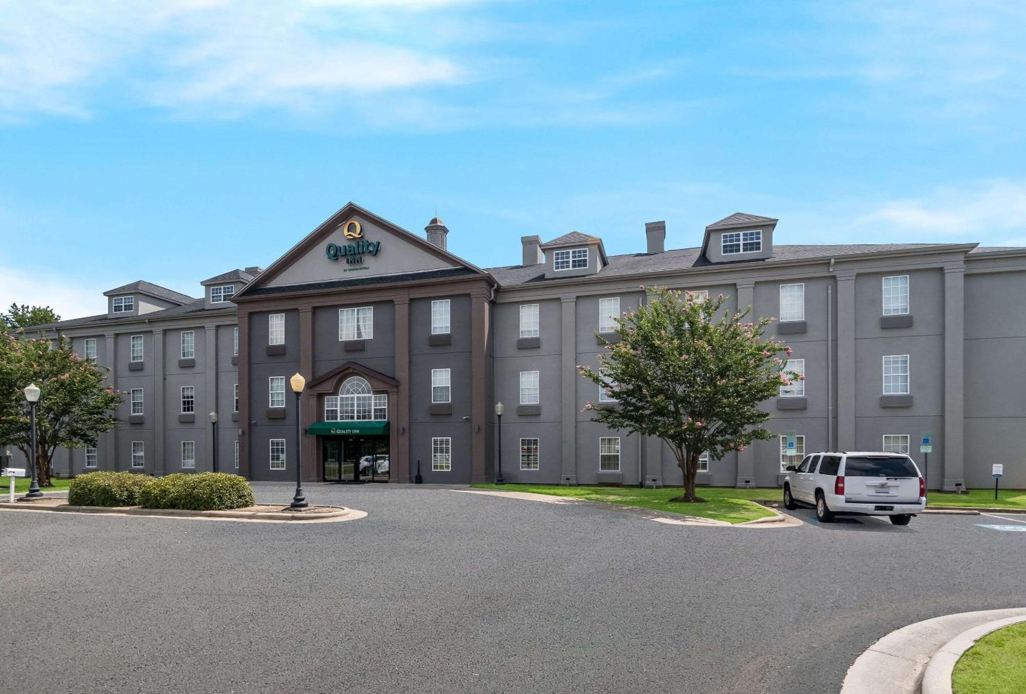 Quality Inn Goldsboro Exteriér fotografie